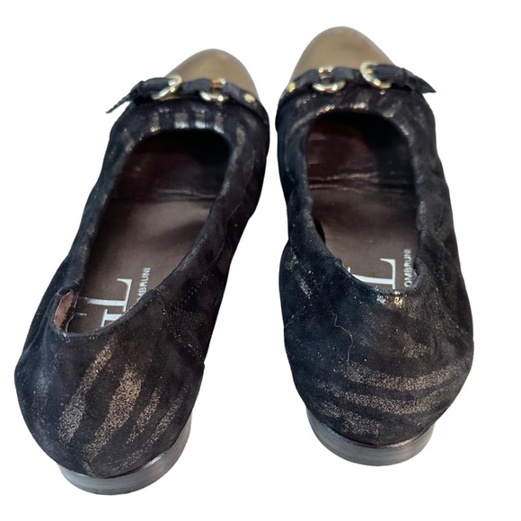 AGL women’s Ballet flats Zebra Leather Size: 37.5 Color: Black bronze shimmer. - Picture 8 of 10